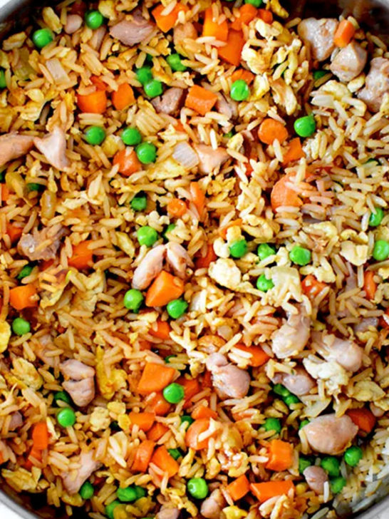 A round pan of kosher chicken fried rice