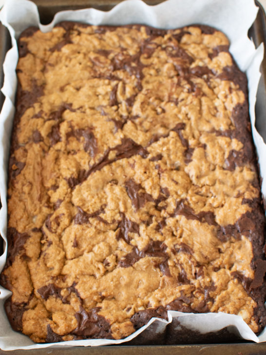 Baking pan of easy brookies